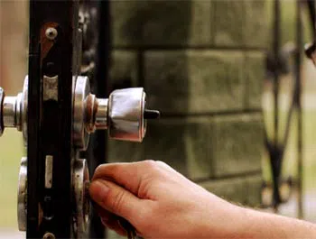 Nashville Locksmith Solution Nashville, TN 615-510-3138 Nashville Locksmith Solution Nashville, TN 615-510-3138 - 08